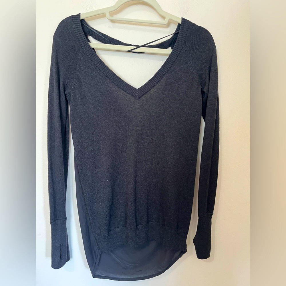 Lululemon Unity Sweater Black Pullover Size 2